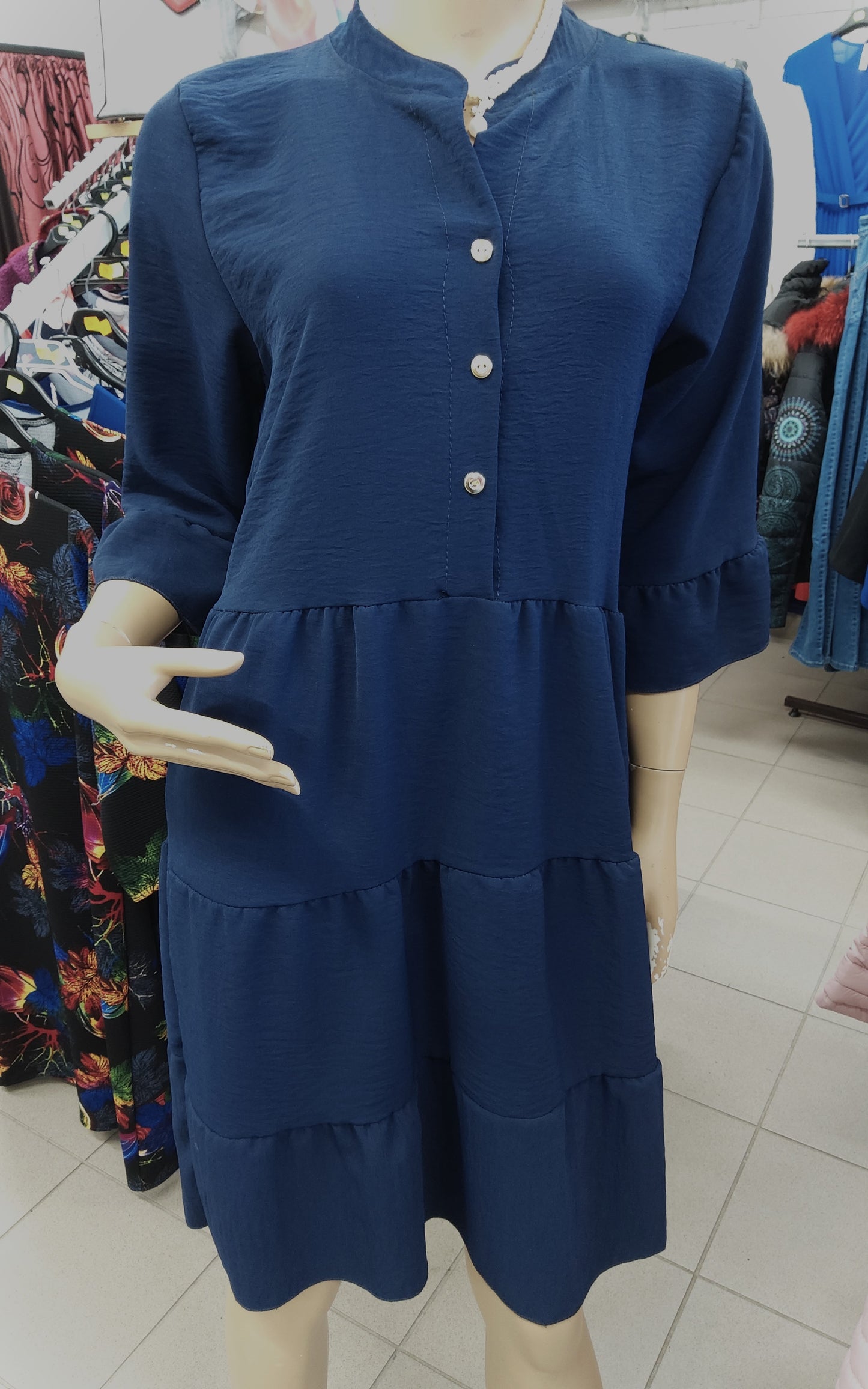 KORTSUMATU KLEIT SATSIDEGA, KULDSED NÖÖBID