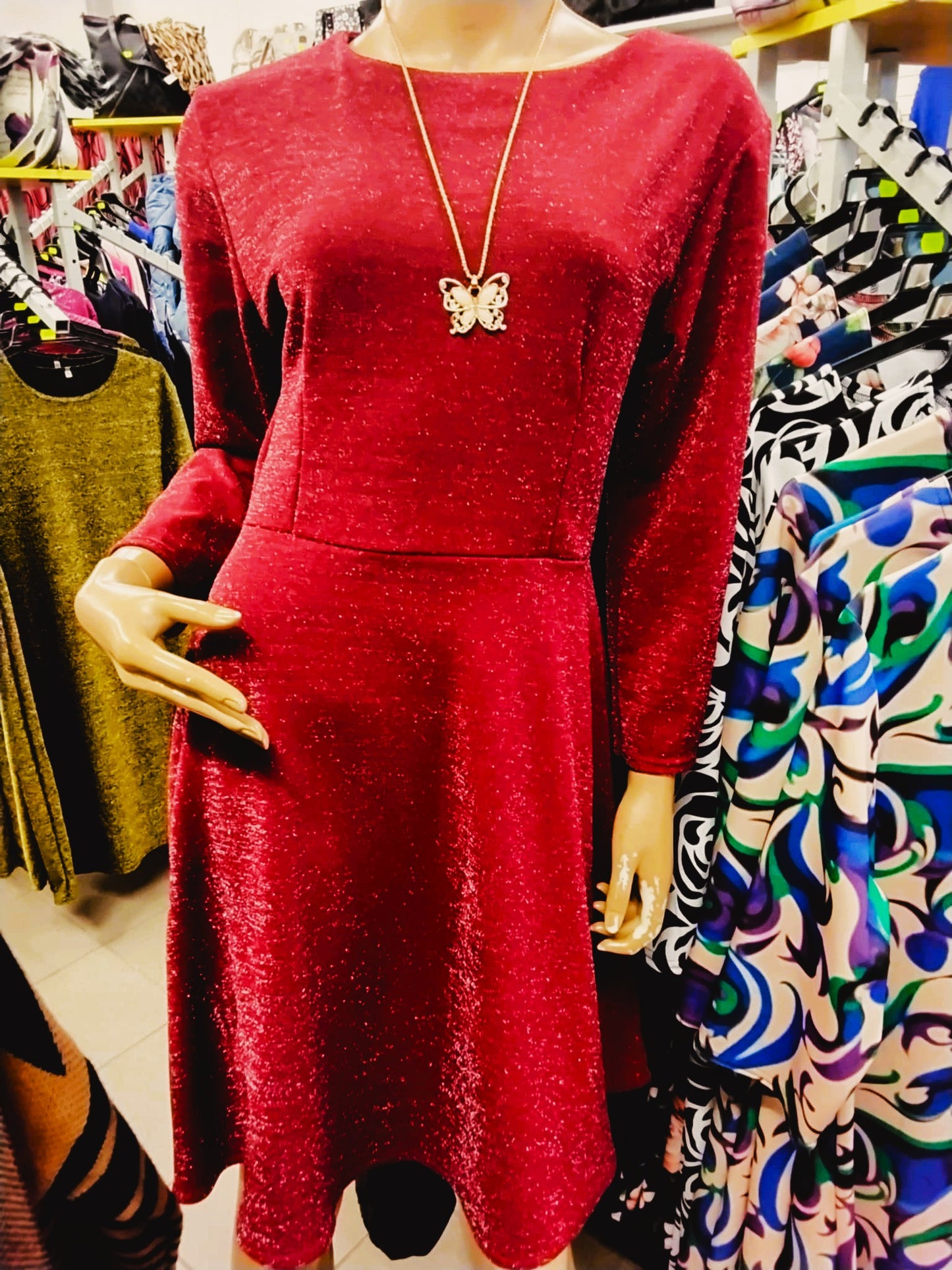 SÄDELEVAD PEOKLEIDID