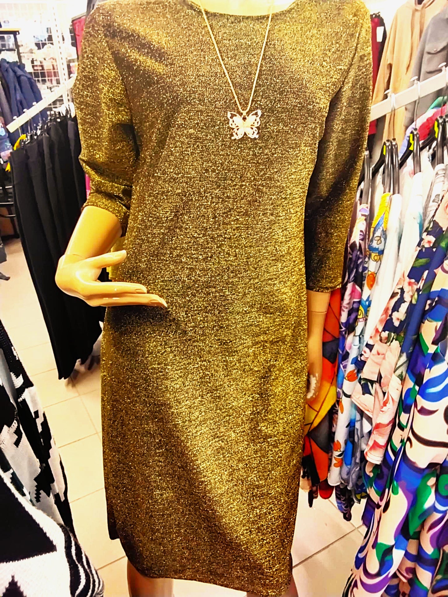 SÄDELEVAD PEOKLEIDID